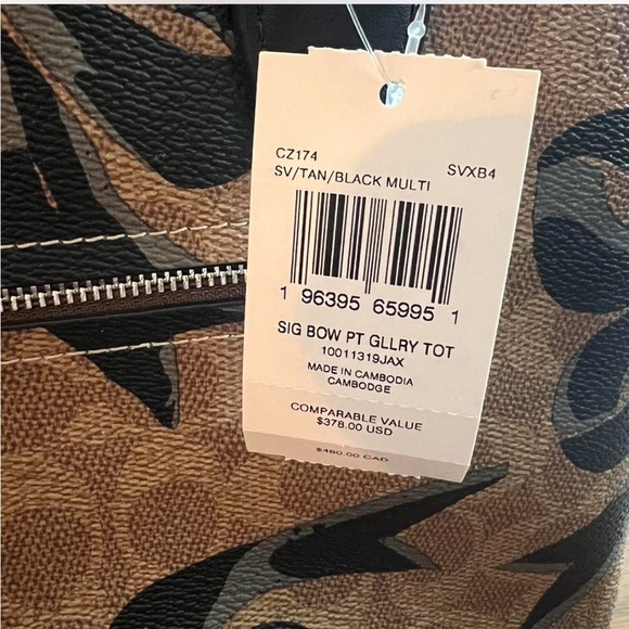 Coach Signature Bow Gallery Tote - Picture 7 of 8